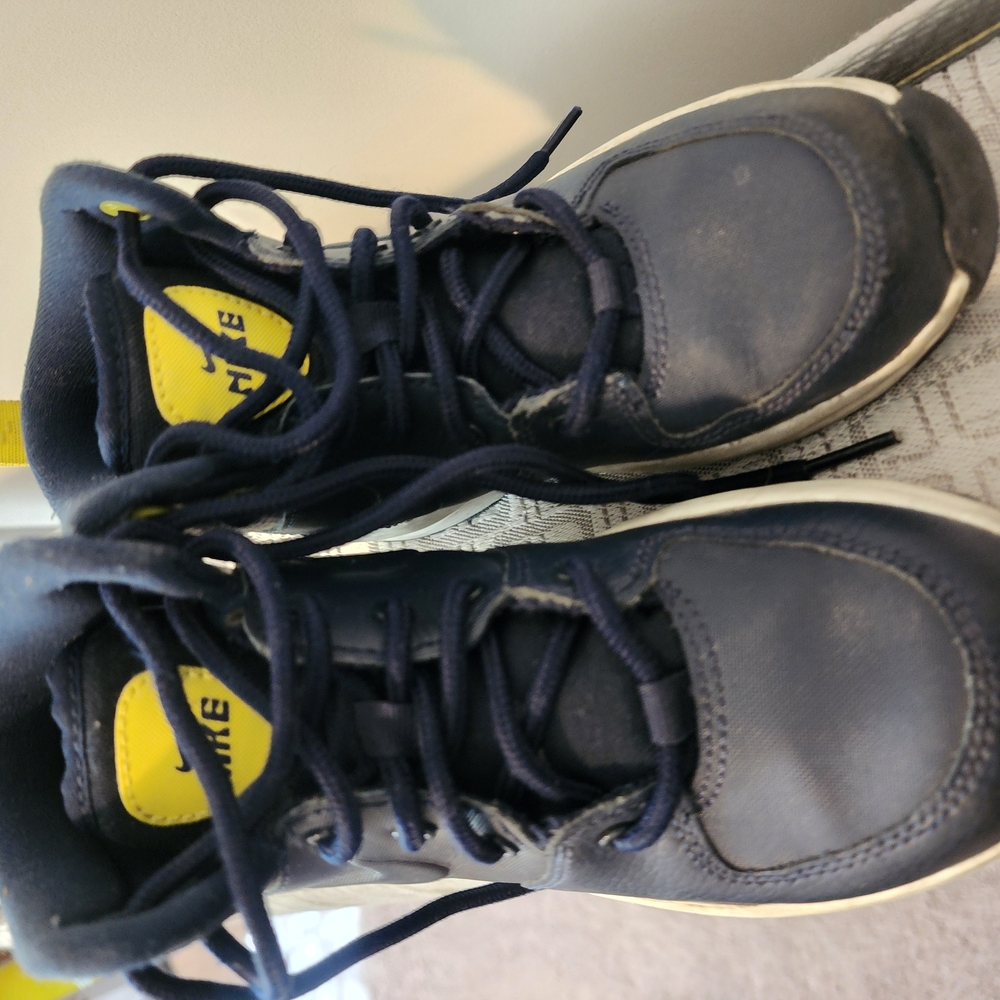 Nike Navy and Yellow Sneakers
